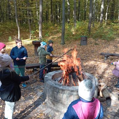 Wycieczka do lasu – spotkanie z leśnikiem